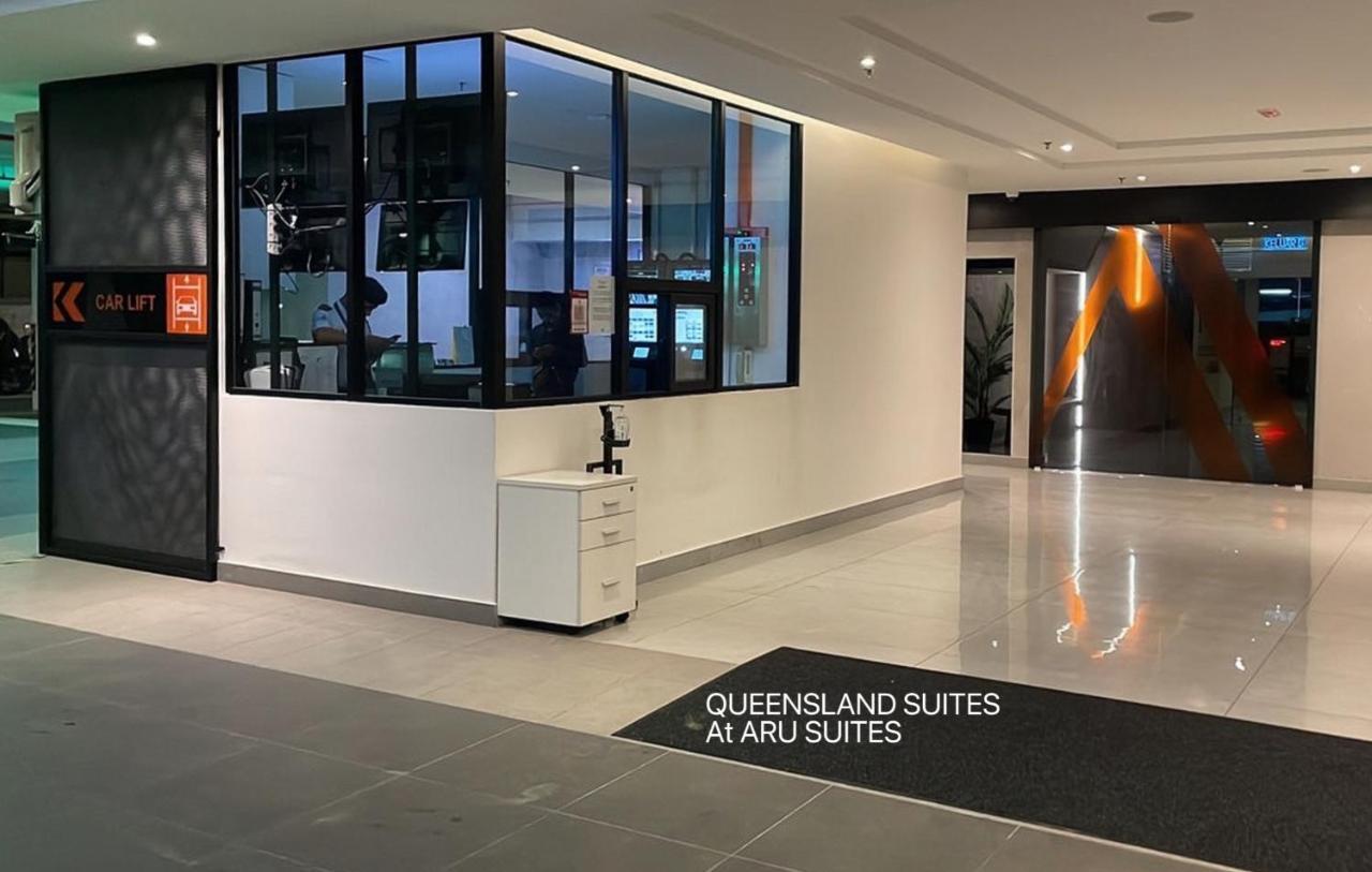 Queensland Suites At Aru Suites, Кота-Кинабалу Экстерьер фото